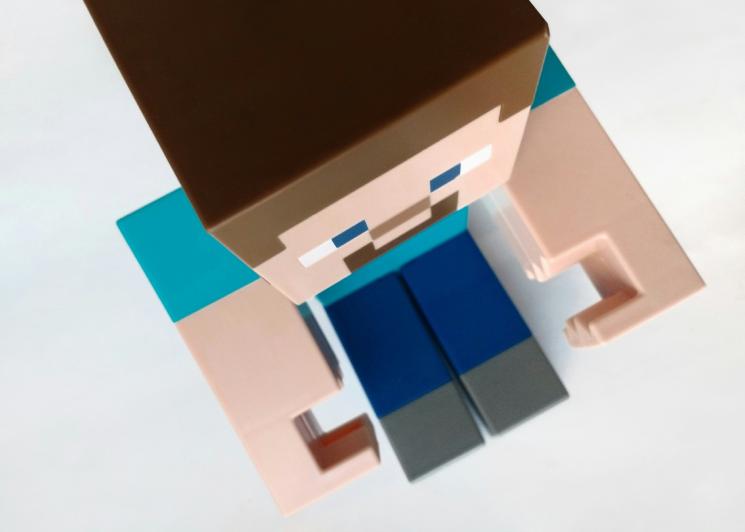 Minecraft Steve figurine